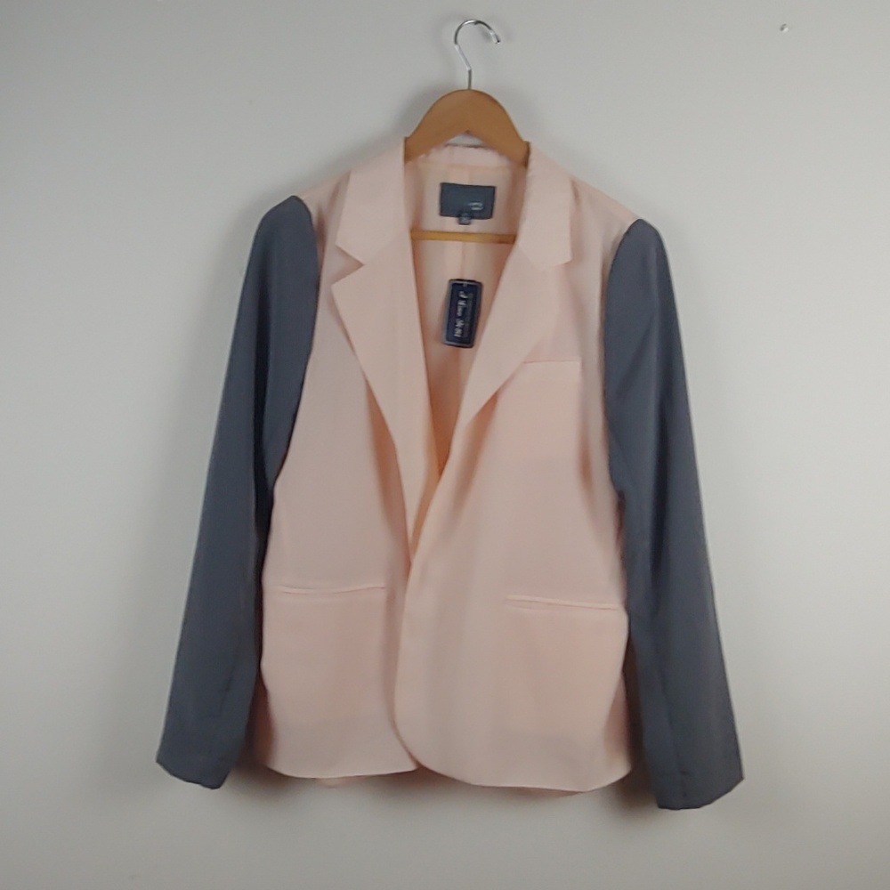 NWT Pink and Gray Boyfriend Blazer size Large